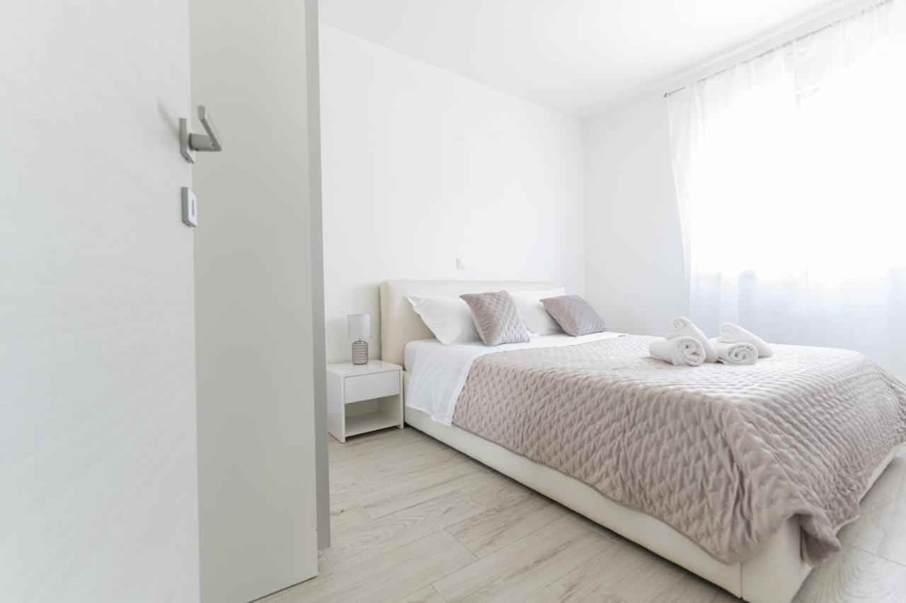 Silver Luxury Apartment Trogir Exterior photo